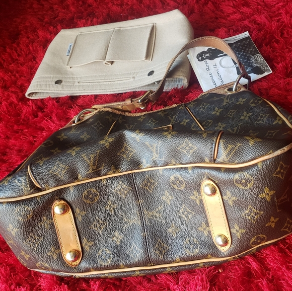 Authentic Louis Vuitton Galliera PM - Picture 6 of 8